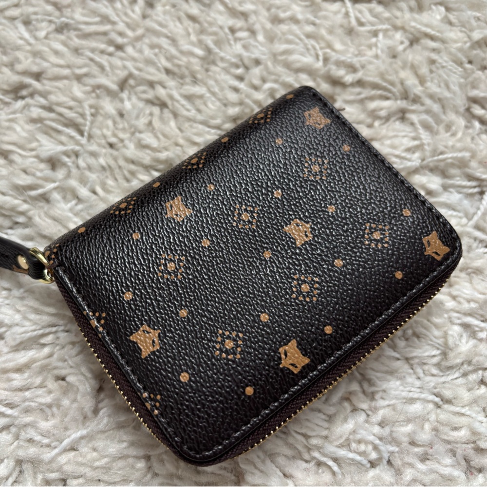 Foxer Folded Zippered Wallet - Picture 2 of 4